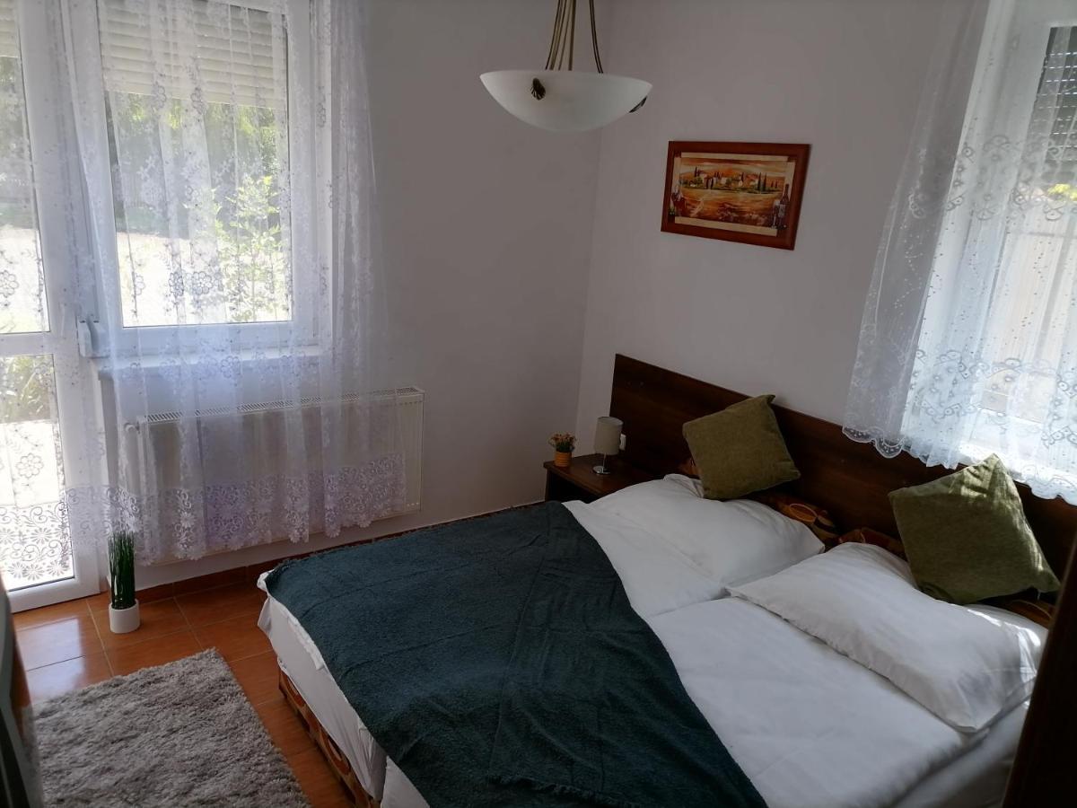 Aqua Oazis Apartman Hajdúszoboszló 外观 照片