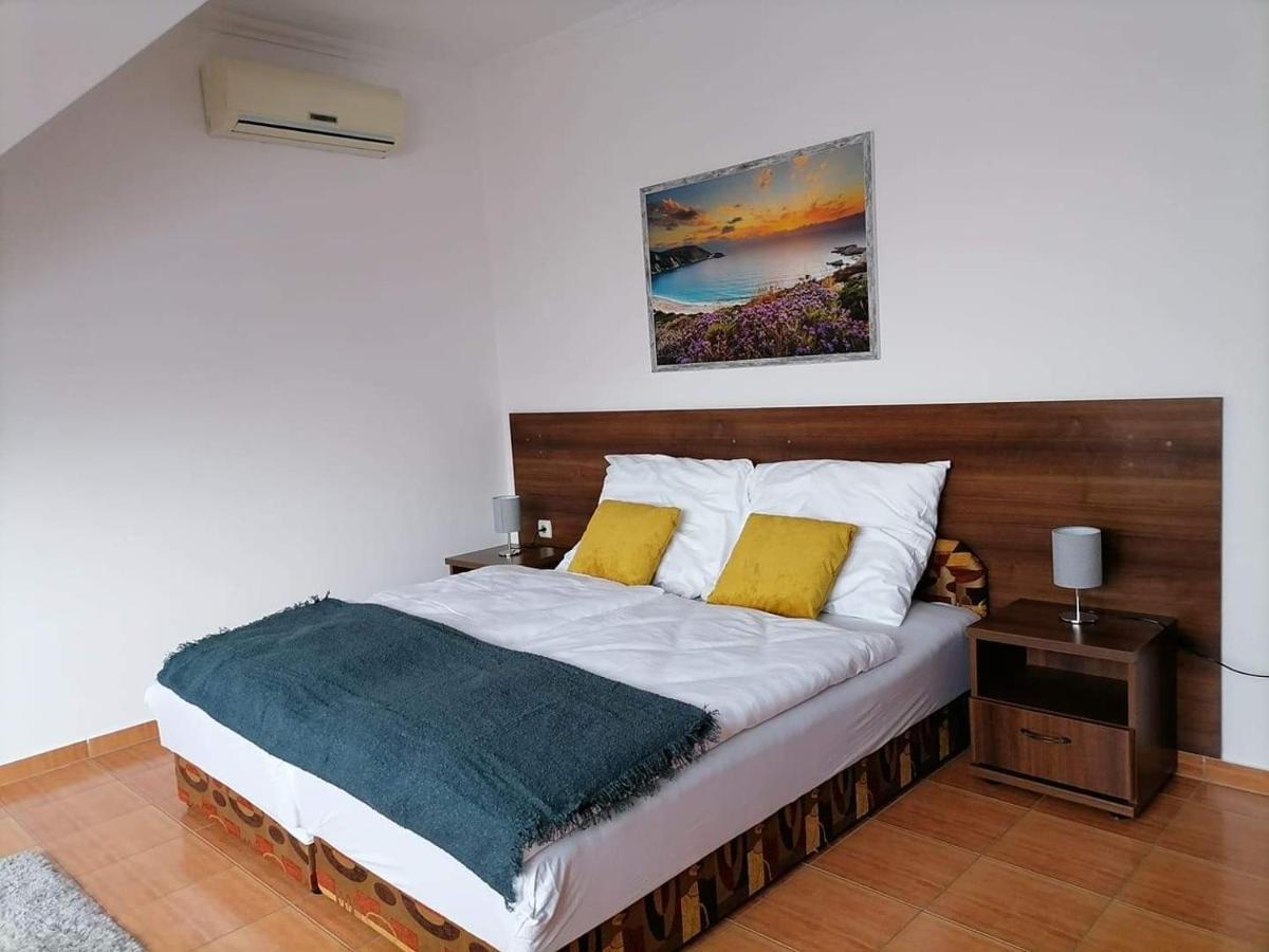 Aqua Oazis Apartman Hajdúszoboszló 外观 照片