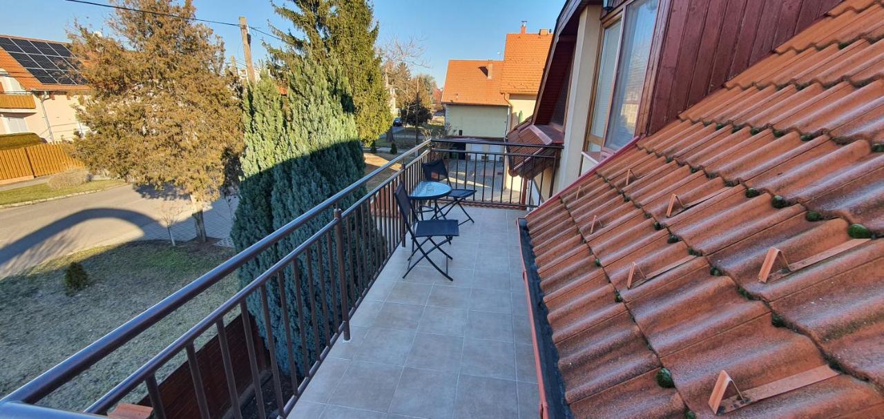 Aqua Oazis Apartman Hajdúszoboszló 外观 照片