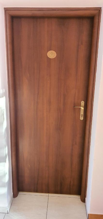 Aqua Oazis Apartman Hajdúszoboszló 外观 照片