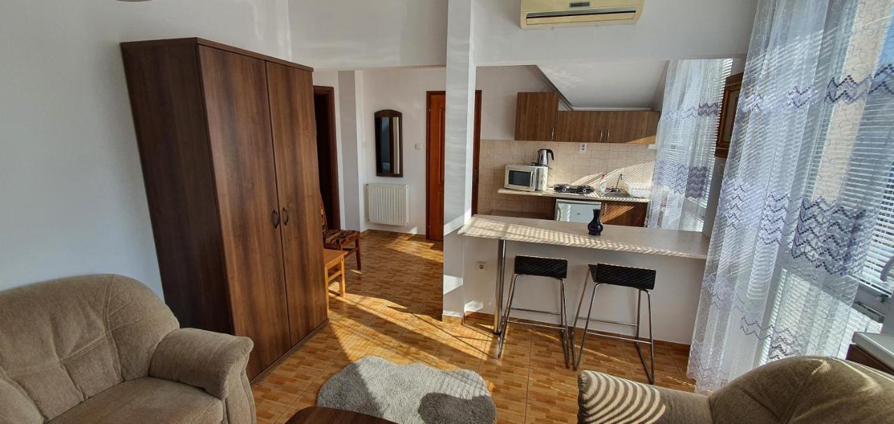 Aqua Oazis Apartman Hajdúszoboszló 外观 照片